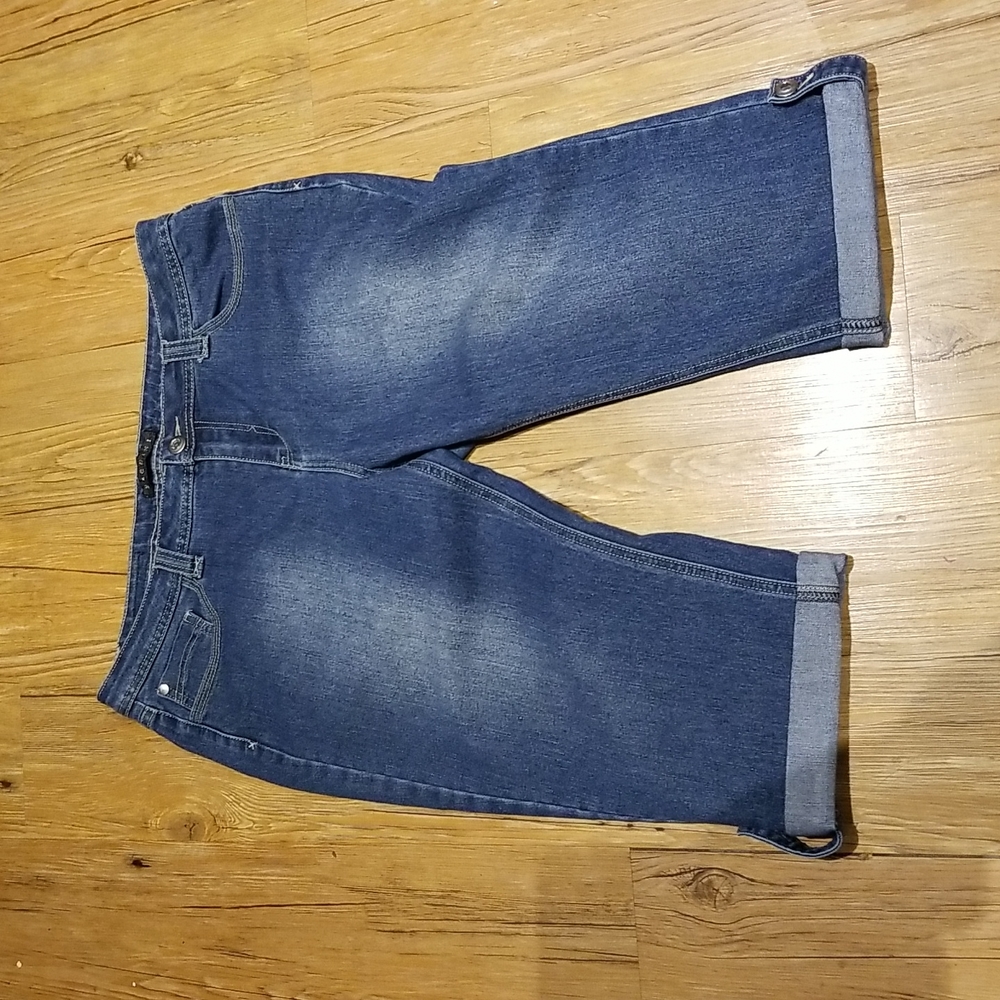 Baccini denim jean capris like new condition sz 14P